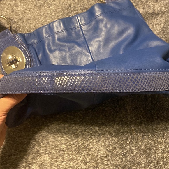 Coach purse - Picture 3 of 8